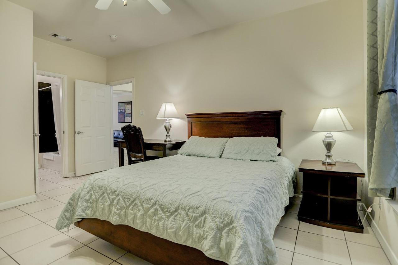 יוסטון Villa Laverne 3 Bedroom Suite Furnished Condos מראה חיצוני תמונה