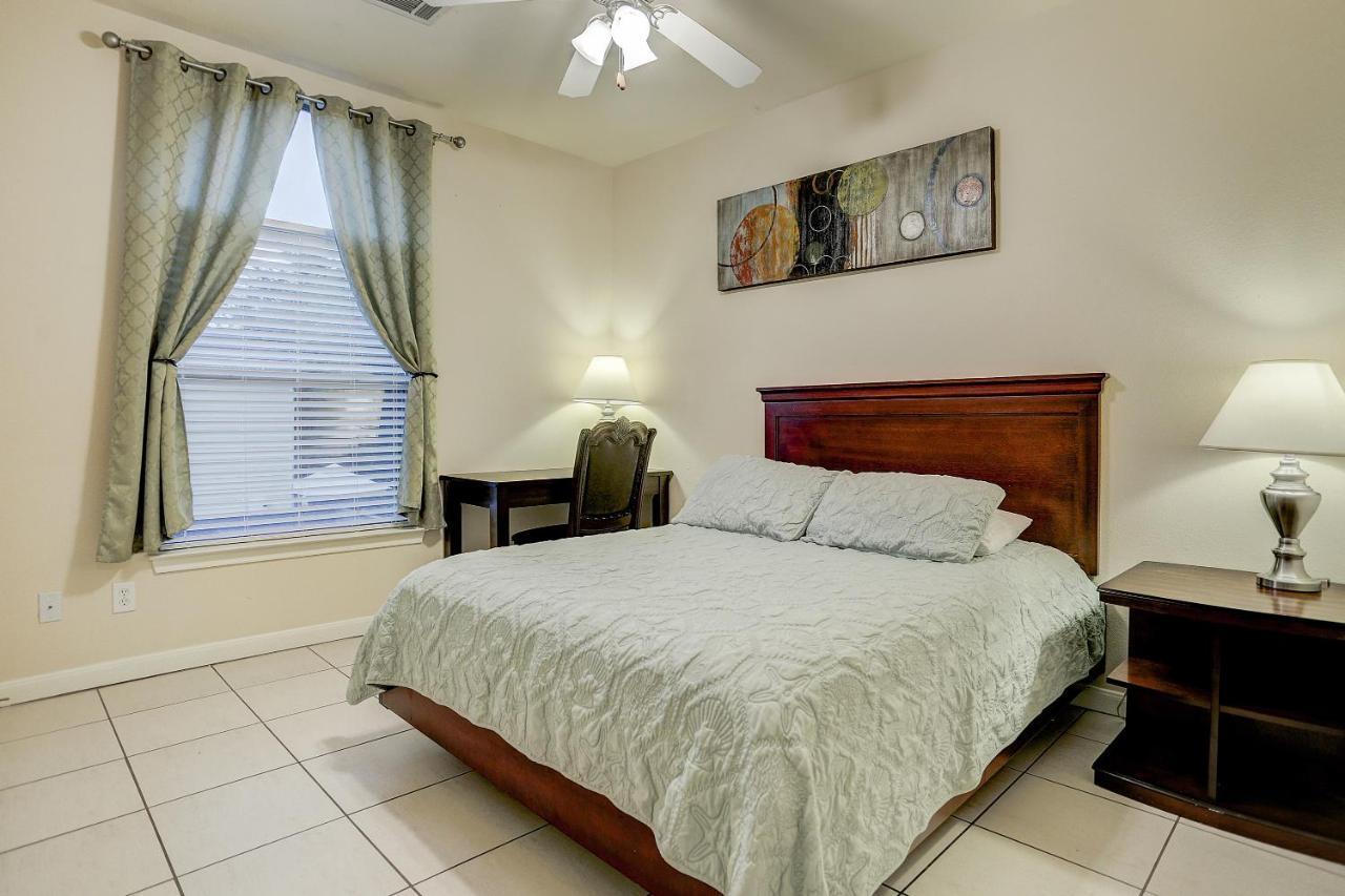 יוסטון Villa Laverne 3 Bedroom Suite Furnished Condos מראה חיצוני תמונה
